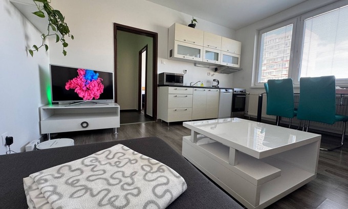 Bratislava Apartamento | CoolHue Apartment