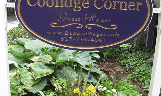 Coolidge Corner South Side Casa | Coolidge Corner Guest House