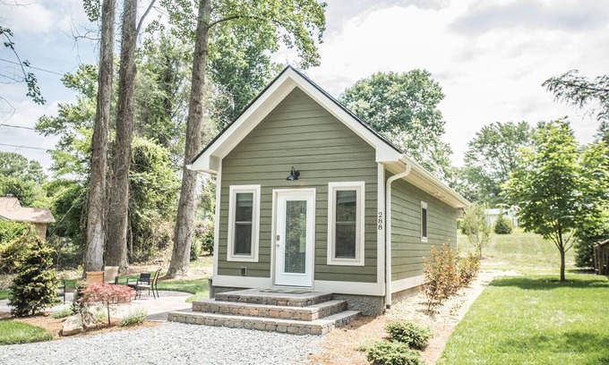 Mountain Home Casa | Coop's Coop: una cabaña de estudio recientemente renovada