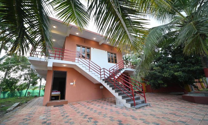 Kushalnagar Cama Y Desayuno | Coorg HomeStay Resort