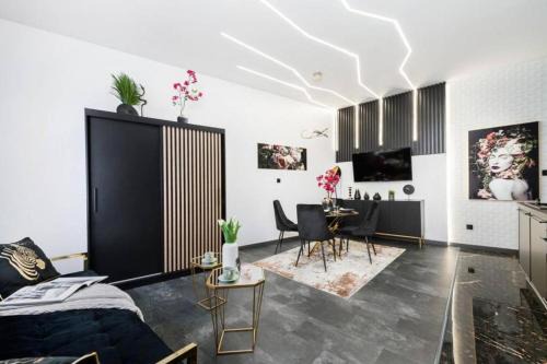Wesoła Zachod Apartamento | Copper Apartment by Cracovia Prime