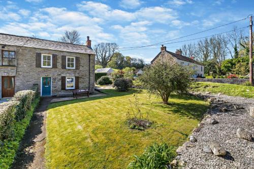Charlestown Casa | Copper Cottage - Charlestown