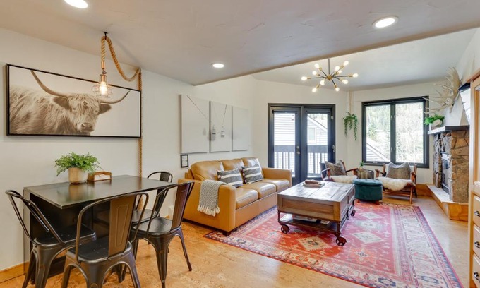 Copper Mountain Village Apartamento | Copper Mtn Condo with Pool Access Ski-InandWalk-Out!