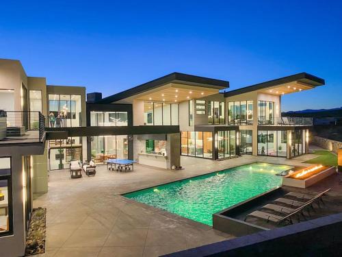 Hurricane Casa | Copper Rock 3653 Private Pool, Hot Tub, Basketball Court, in-ground trampoline, and more