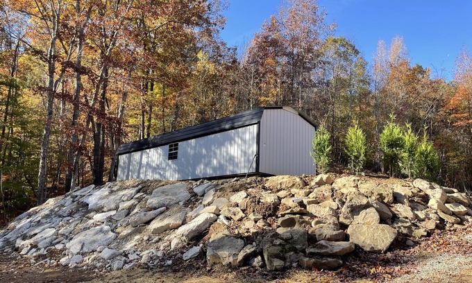 Winona Alquiler De RV | Copperhead Cabin #1 with trail access ! Pet Friendly