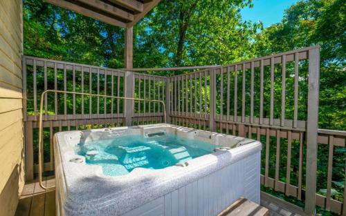 Chalet Village Villa | Coppertop View