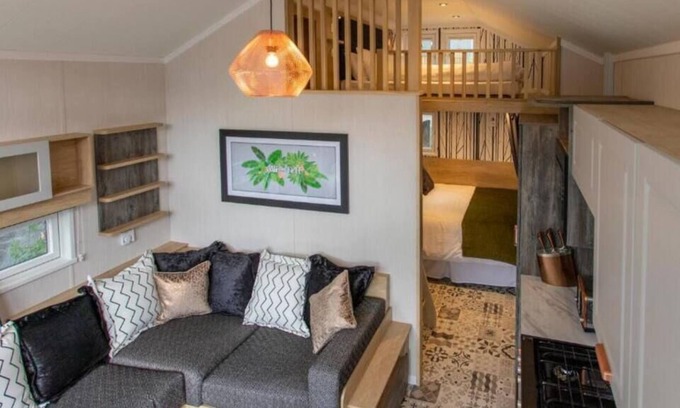 Prenteg Casa | Coppice Cabanas Holiday Range