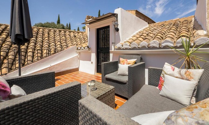 Sacromonte Apartamento | Coqueto apartamento duplex con terraza privada y parking