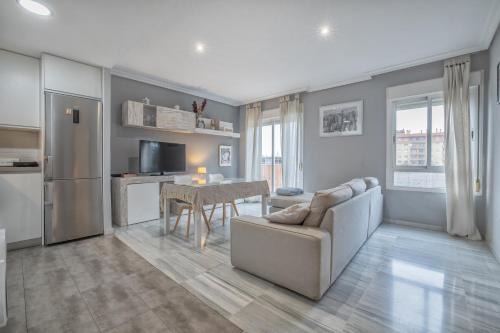 Cercadilla-Medina Azahara Apartamento | Coral & Apartment & Parking