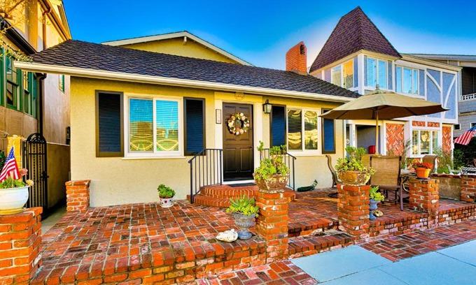 Balboa Island Casa | Coral Beach House