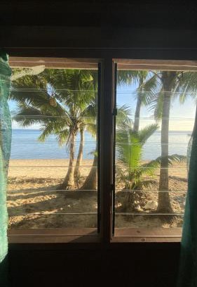 Namatakula Otro | Coral Coast Beachfront Homestay Room 1