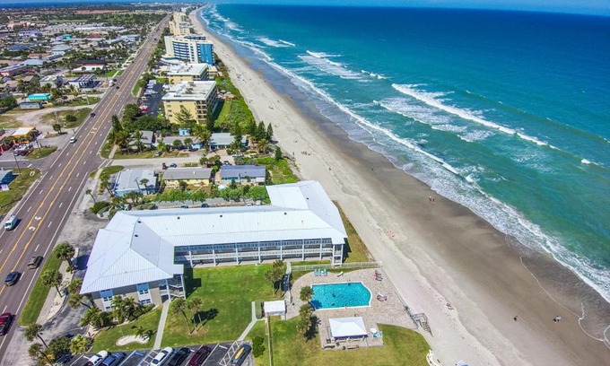 Satellite Beach Casa | Coral Paradise
