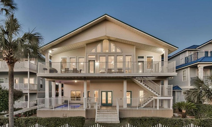 Crystal Shores Casa | CORAL SHORES by Bliss Beach Rentals