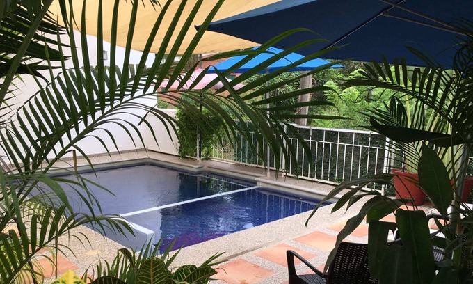 Chacala Apartamento | CORALES NUEVO CON A/A, ALBERCA Y PLAYA A 50 MTS.