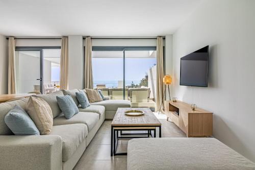 Alcorrin Apartamento | Corasol - Atico de 3 dormitorios con vistas al mar