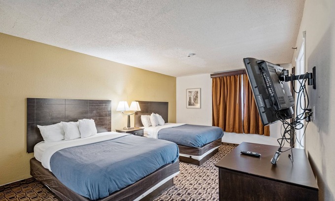 Wichita Hotel | Coratel Plus- Comfort 2 Queen Bed Suite Non-Smoking