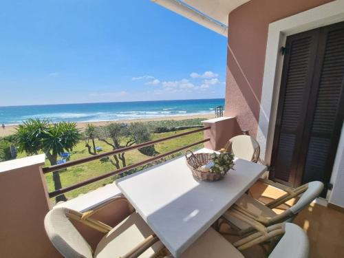 Parelia Apartamento | Corfu Glyfada Menigos Resort 5-8-a