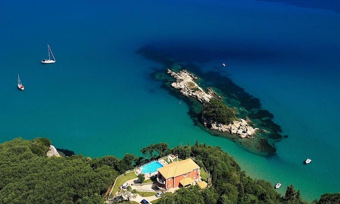 Agios Spyridon Corfu Villa | Corfú, St Spyridon NE, lujo, en la playa, privacidad, piscinas climatizadas, NTO Reg0829K10TK6786000