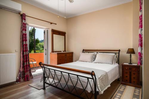 Roda Apartamento | Corfu Villa Poulos