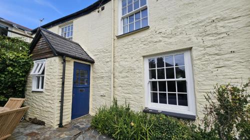 St. Mawes Casa | Corner Cottage