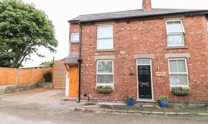 Ilkeston Cabaña | CORNER HOUSE COTTAGE, family friendly in Ilkeston
