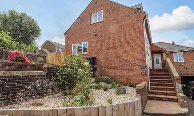 Cinderford Casa | Corner House