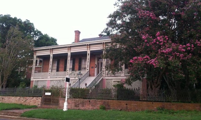 Vicksburg Cama Y Desayuno | Corners Mansion Inn - A Bed and Breakfast