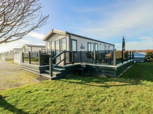Dinas Casa | Cornerstone