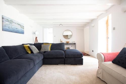 Helford Passage Casa | Cornish Cottage - Sleeps 8/9