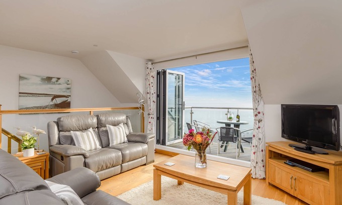 Seaton Apartamento | Cornish Duplex 2 Bedroom Apartment with Stunning Sea Views