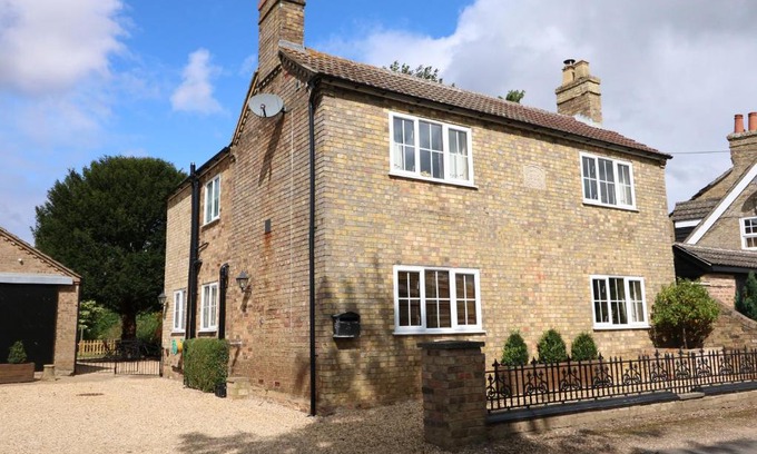 Wisbech Casa | Coronation Cottage