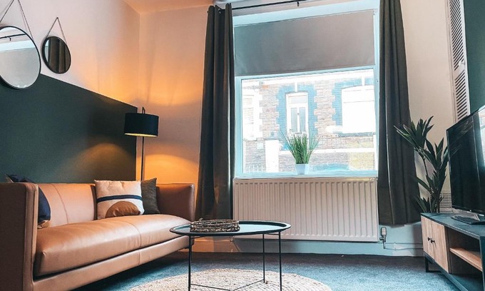 Aberfan Casa | Coronation House by Solace Stays
