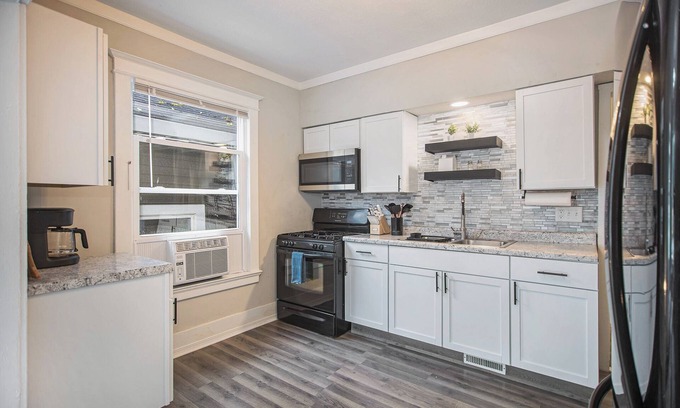 Grand Rapids Apartamento | Corporate Housing for Traveling Professionals - EXTENDED STAYS