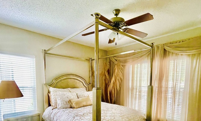 Suwanee Apartamento | Corporate / Leisure / Staycation / Home Away from Home /