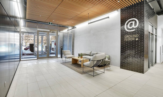 Wellington Village Apartamento | CorporateStays - Beautiful 1BR - Canvas Lofts