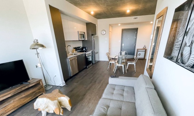 Saint-Laurent Apartamento | Corporate Stays | Monarc | Brand New 1 BR