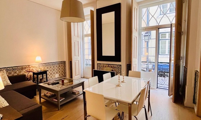 Santa Maria Maior Apartamento | Correiros Apartment in Downtown baixa