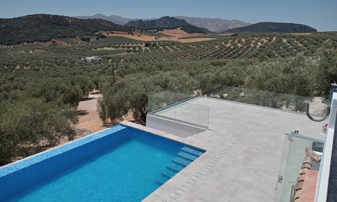 Loja Casa | Cortejo with pool and view