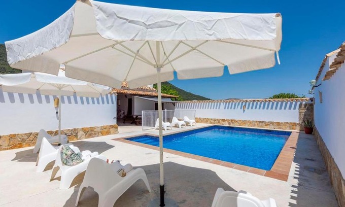Las Lagunillas Casa | Cortijo El Llano Priego de Córdoba by Ruralidays