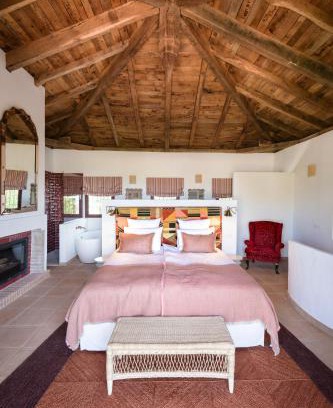 Gaucín Cama Y Desayuno | Cortijo Genesis