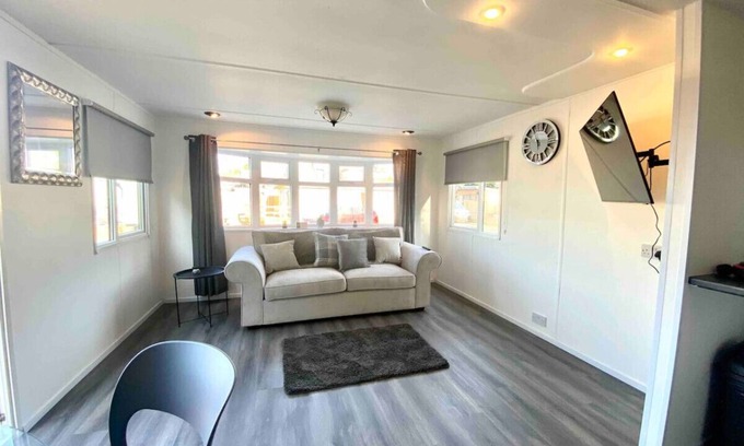 Knott End-on-Sea Casa | Cosalt Sleeps 5 Caravan Family Camping Lancashire