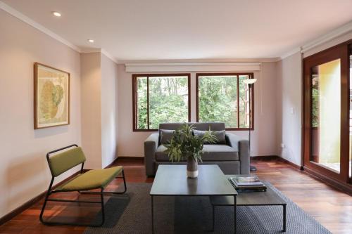 Financial District Apartamento | Cosmopolitan Comfort Loft in Zona G 401