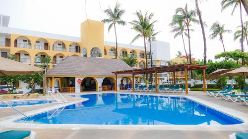 Rincón de Guayabitos Hotel | Costa Alegre Hotel & Suites