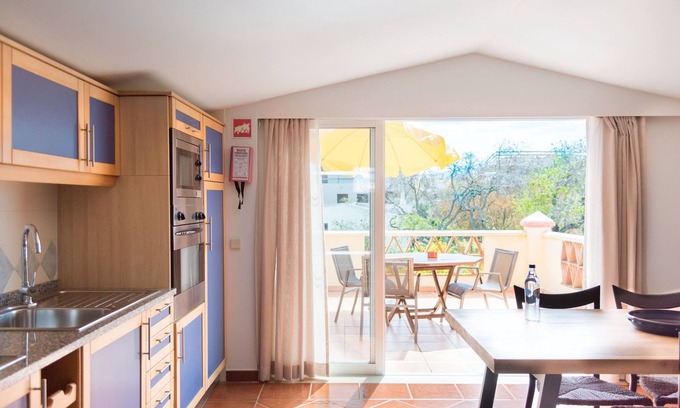 Lagos Hotel | Costa D’Oiro Ambiance Village