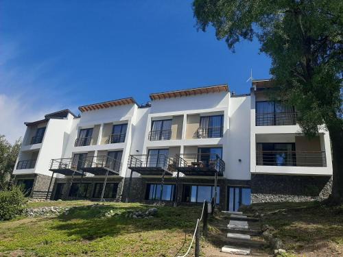 Villa Pehuenia Apartamento | Costa de Lago - Cullelafquen