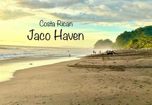 Barrio Los Faroles Apartamento | Costa Rican Jaco Haven
