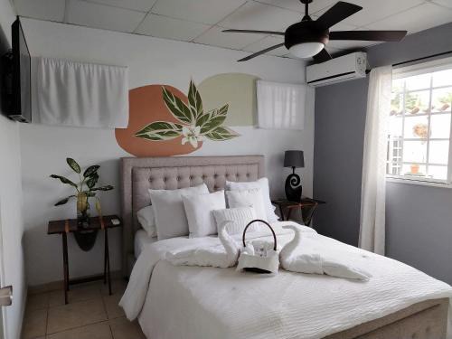 La Chorrera Casa | Costa Verde Room With Private Bathroom
