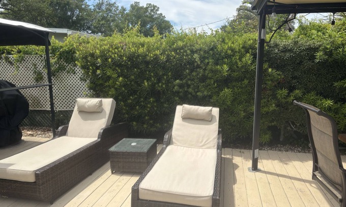Disston Heights Casa | Costal style house with pool and beautiful back yard close to downtown and beach