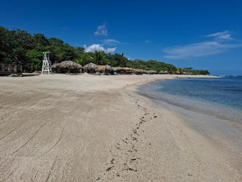 Costambar Apartamento | Costambar Seaside Apartment with Pool