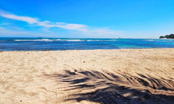 Costambar Apartamento | Costambar Beachside Apartment With Pool